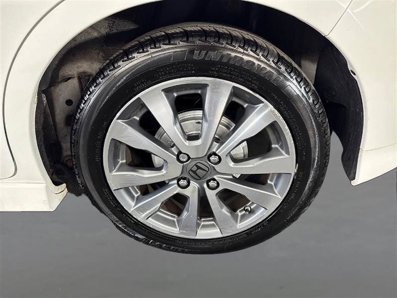 Used 2013 Honda Fit Sport image 22