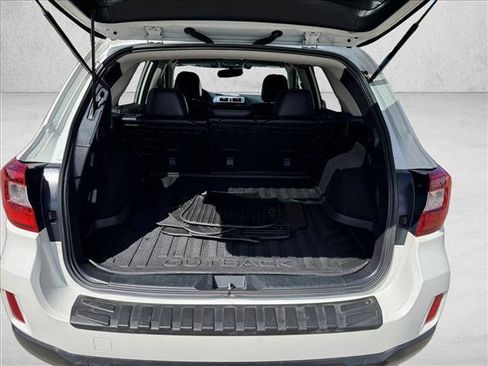 Used 2016 Subaru Outback 2.5i Limited image 8