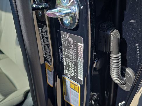 New 2026 Kia Sportage EX image 33