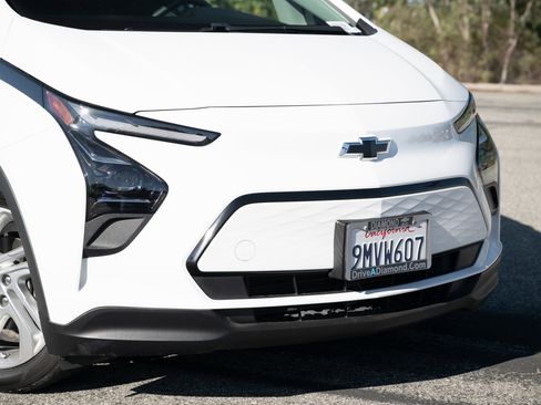 Used 2022 Chevrolet Bolt LT image 9