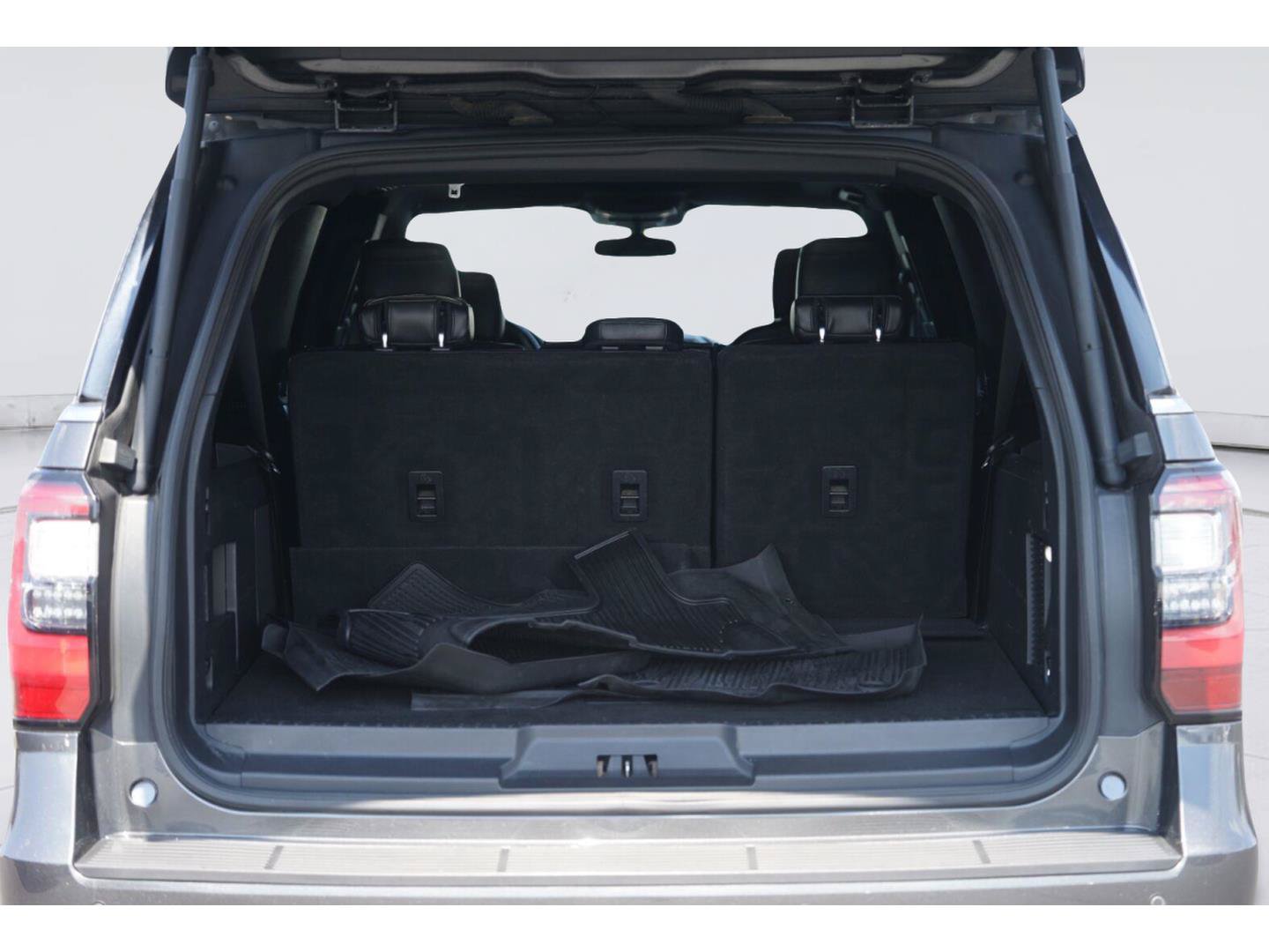Used 2019 Ford Expedition Max Limited w/ Equipment Group 301A AWD/4WD image 34