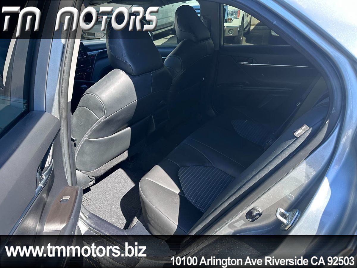 Used 2022 Toyota Camry SE w/ Carpet Mat Package (TMS) FWD image 16