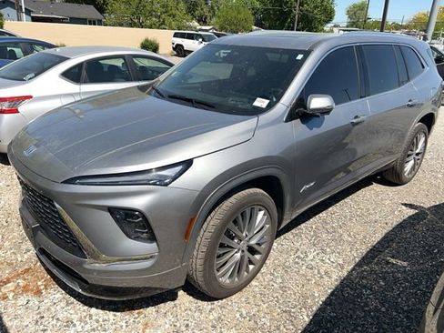 Used 2026 Buick Enclave Avenir w/ Super Cruise Package AWD/4WD image 1