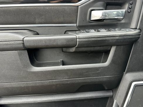Used 2022 RAM 2500 Laramie image 10