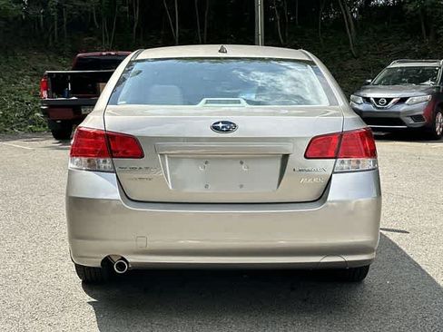 Used 2014 Subaru Legacy 2.5i Premium AWD/4WD image 4