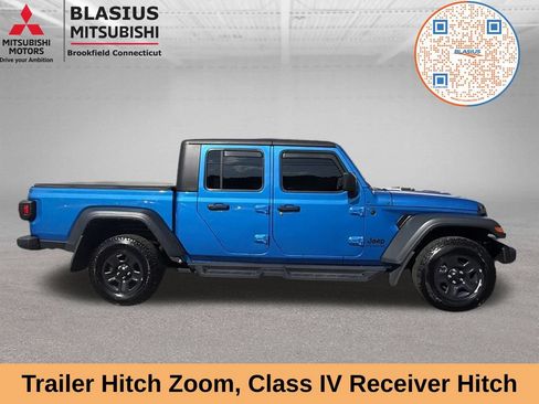 Used 2024 Jeep Gladiator Sport AWD/4WD image 9
