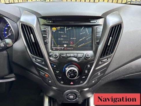 Used 2013 Hyundai Veloster Turbo w/ Ultimate Pkg FWD image 19