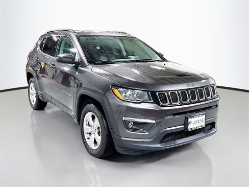 Used 2020 Jeep Compass Latitude w/ Popular Equipment Group image 3