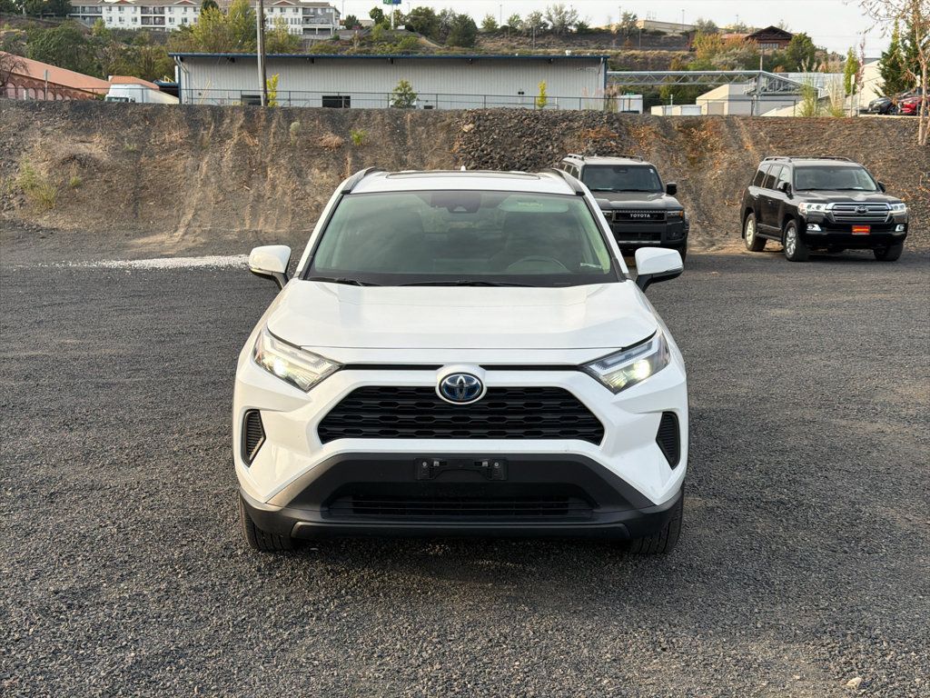 Certified 2022 Toyota RAV4 XLE w/ Convenience Package AWD/4WD image 6