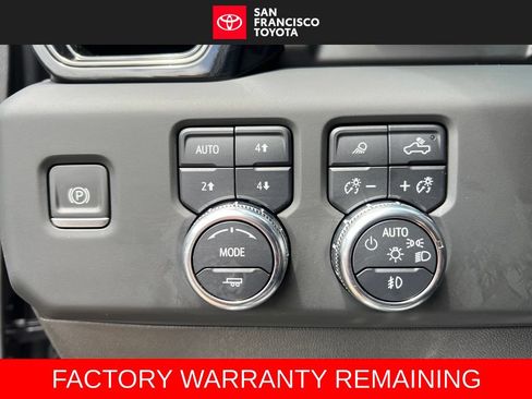 Used 2024 GMC Sierra 1500 AT4 w/ Technology Package AWD/4WD image 37