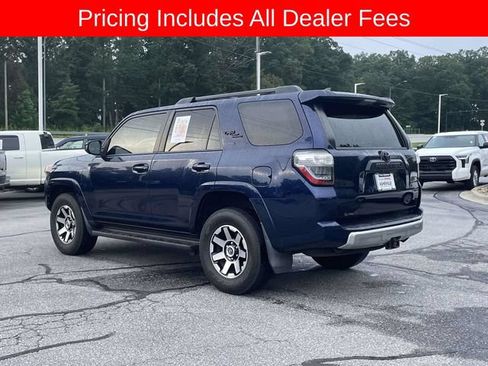 Used 2019 Toyota 4Runner TRD Off-Road AWD/4WD image 2