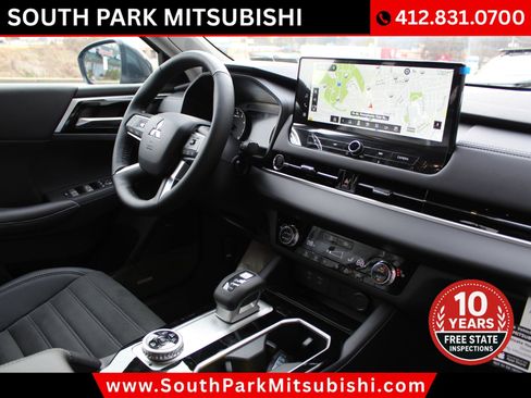 New 2026 Mitsubishi Outlander SE image 11