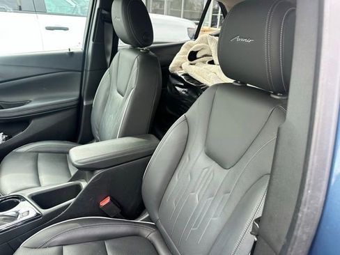 Used 2024 Buick Encore GX Avenir image 29