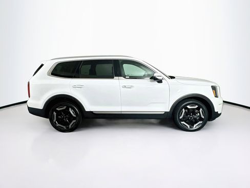 Used 2025 Kia Telluride S FWD image 10