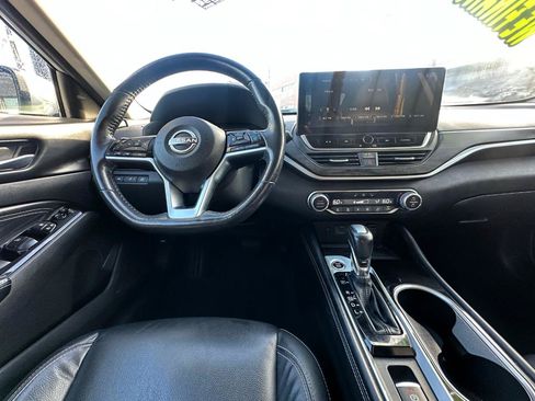 Used 2023 Nissan Altima 2.5 SL FWD image 11