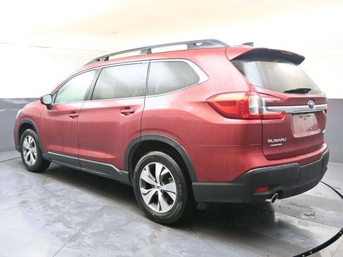 Used 2024 Subaru Ascent Premium w/ Convenience Package image 3