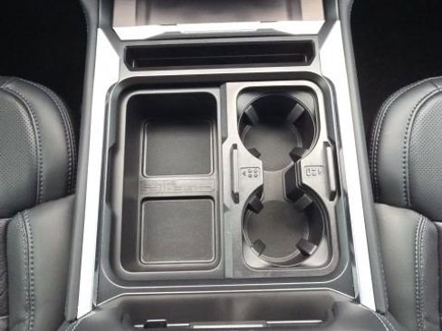 Used 2026 Ford F250 Platinum w/ Tremor Off-Road Package image 41