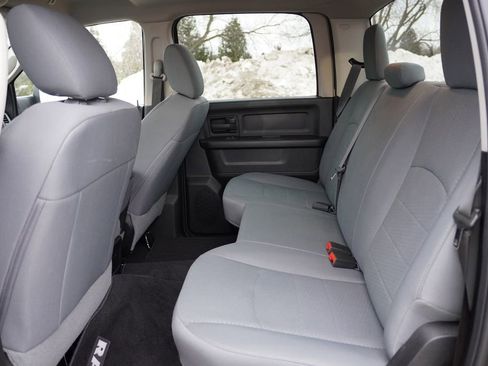 Used 2018 RAM 2500 Tradesman w/ Chrome Appearance Group image 18