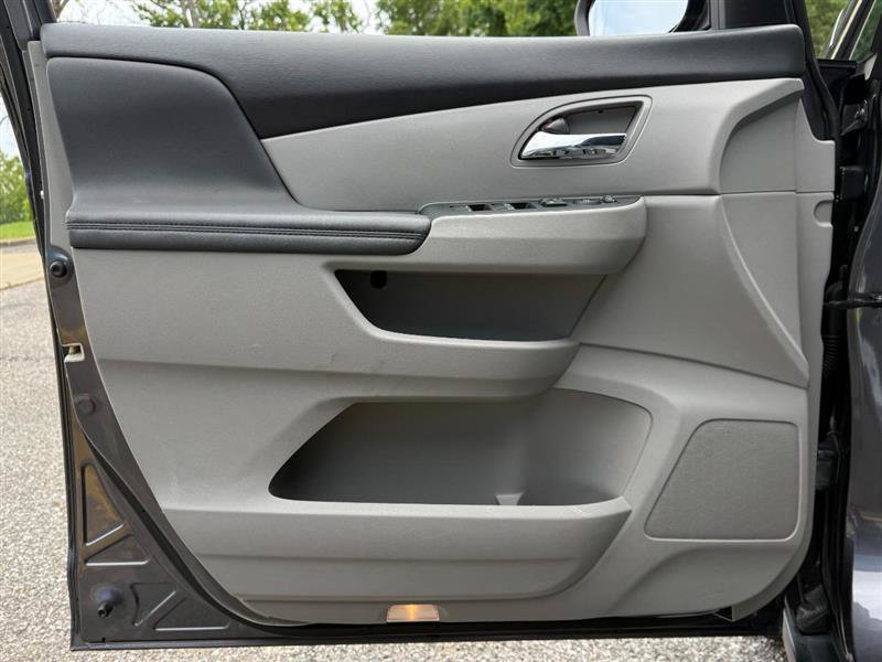 Used 2016 Honda Odyssey LX image 19