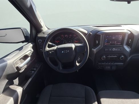 Used 2021 Chevrolet Silverado 1500 Custom Trail Boss w/ LPO, Dark Essentials Package image 17