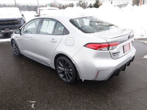 Certified 2025 Toyota Corolla SE w/ SE Premium Package image 6