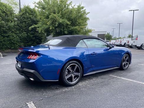 Used 2024 Ford Mustang Premium RWD image 9