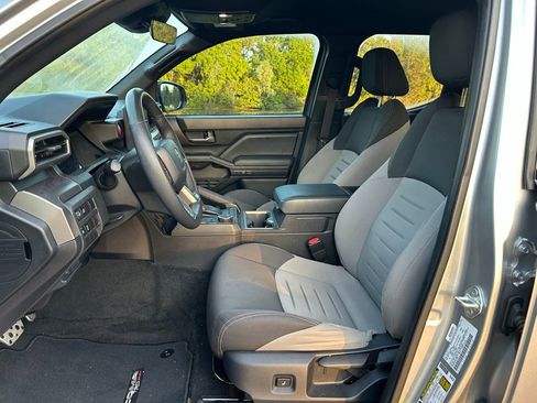 Used 2024 Toyota Tacoma TRD Sport image 14