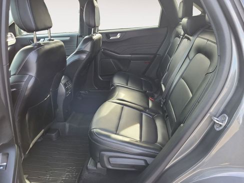 Used 2024 Ford Escape Platinum image 17