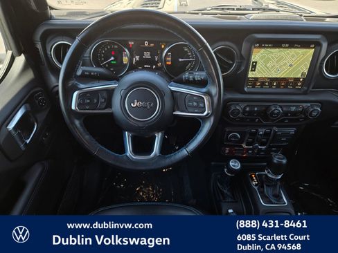Used 2023 Jeep Wrangler Unlimited Rubicon 4xe w/ Cold Weather Group AWD/4WD image 13