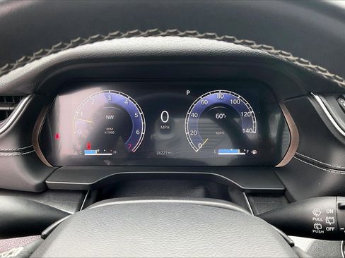 Certified 2022 Jeep Grand Cherokee L Laredo image 11