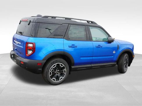 Used 2025 Ford Bronco Sport Outer Banks w/ Outer Banks Tech Package+ image 3