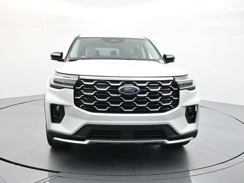 Used 2026 Ford Explorer Platinum w/ LUX Leather Package AWD/4WD image 2