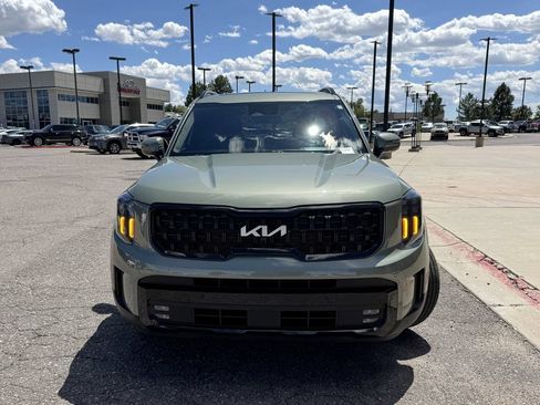 Used 2024 Kia Telluride SX Prestige X-Line AWD/4WD image 3