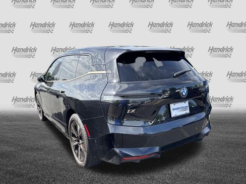 Used 2024 BMW iX xDrive50 w/ Premium Package AWD/4WD image 7