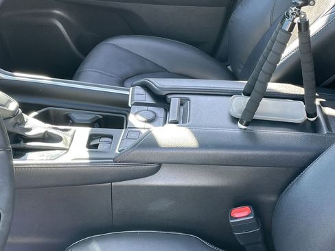 Used 2024 Toyota Grand Highlander Limited AWD/4WD image 36