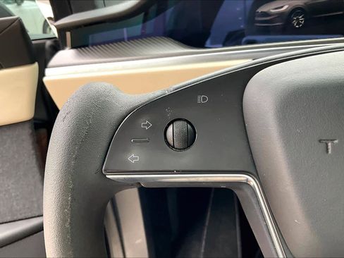 Used 2022 Tesla Model X Plaid AWD/4WD image 23