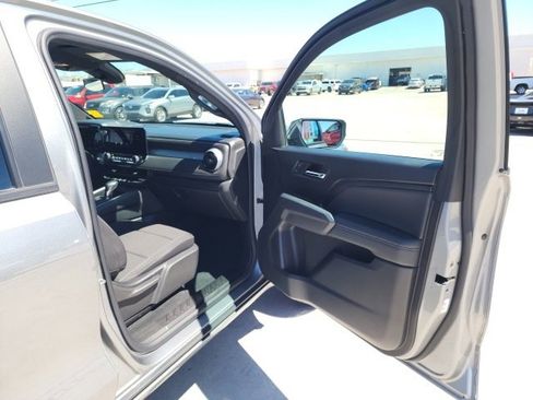 Used 2023 Chevrolet Colorado LT w/ LT Convenience Package image 25