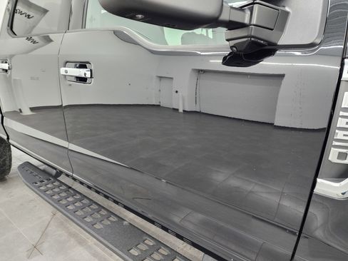 Used 2022 Ford F250 Lariat w/ Tremor Off-Road Package image 27