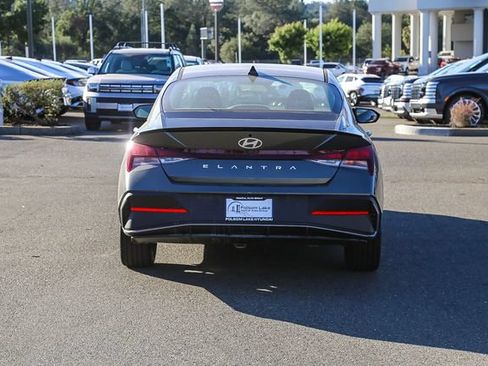New 2026 Hyundai Elantra Sport FWD image 4