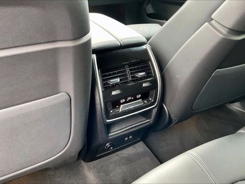 Used 2025 BMW X5 xDrive40i image 38
