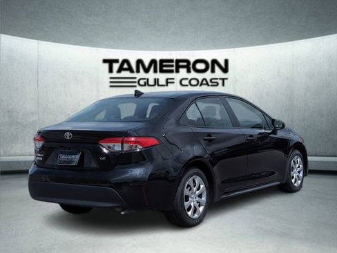 Used 2024 Toyota Corolla LE FWD image 6