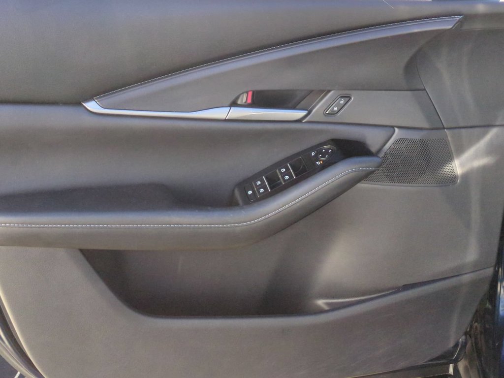 Used 2024 MAZDA CX-30 AWD 2.5 S w/ Select Sport Pkg image 11