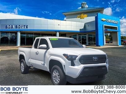 Used 2025 Toyota Tacoma SR5