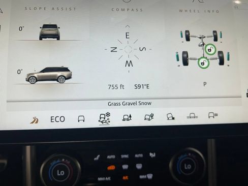 Used 2023 Land Rover Range Rover Autobiography AWD/4WD image 21