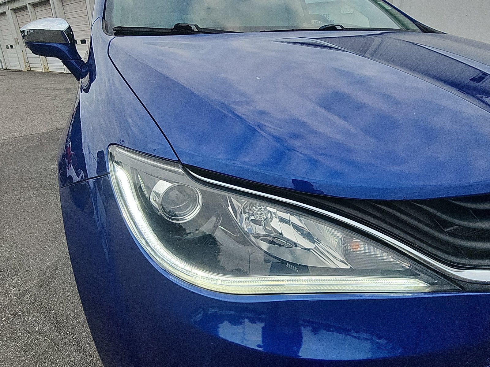 Used 2019 Chrysler Pacifica Limited w/ Advanced Safetytec Group FWD image 9