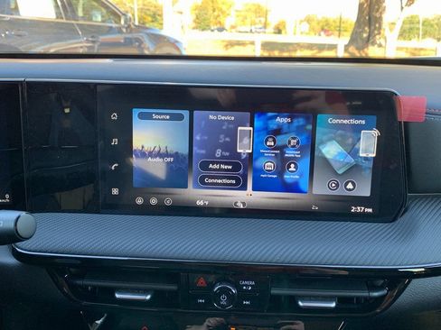 New 2026 Nissan Kicks SR image 12