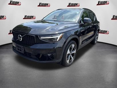 Used 2025 Volvo XC40 B5 Plus w/ Protection Package Premier