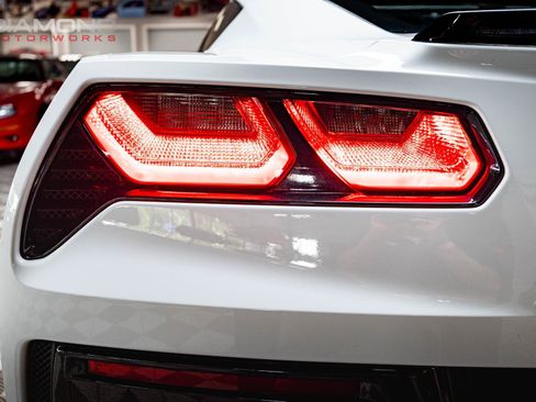 Used 2019 Chevrolet Corvette Stingray Coupe w/ 1LT RWD image 79