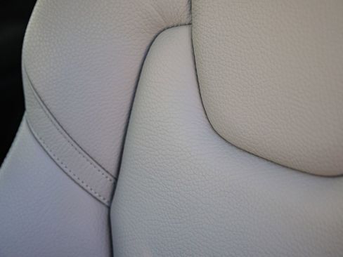 Used 2024 Volvo XC90 T8 Plus w/ Protection Package Premier image 29