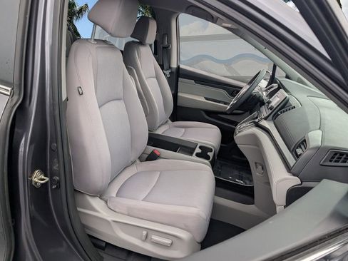 Used 2019 Honda Odyssey LX image 9